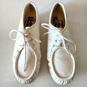 SAS Classic White Leather Loafer Size 6